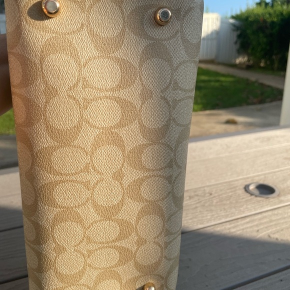 Coach Medium  Rowen Signature Beige bag - Picture 5 of 8